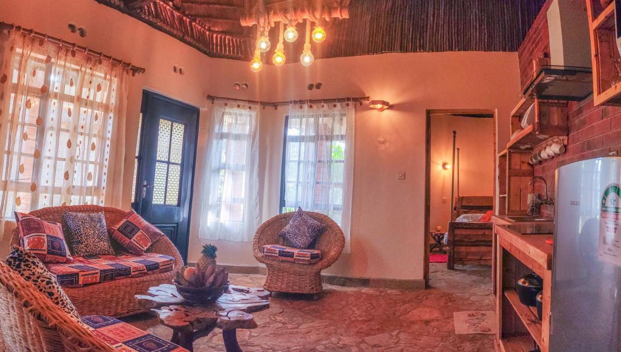Edaala Comfort - Cottage Rooms ไนโรบี ภายนอก รูปภาพ